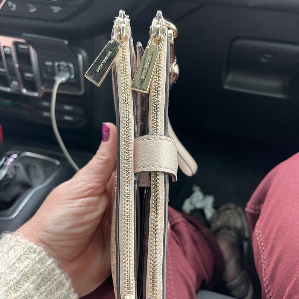 Wallet - Picture 4 of 5